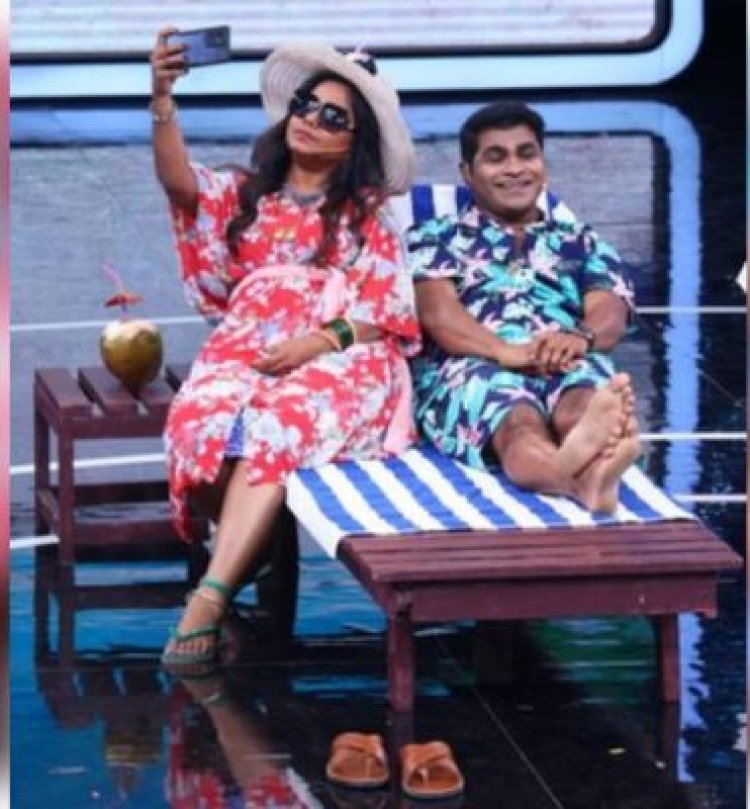 'मैडनेस मचाएंगे' के 'साइको बाइको' एक्ट में आया मजेदार ट्विस्ट, घूमने निकल पड़े 'नवरा' और 'बाइको'