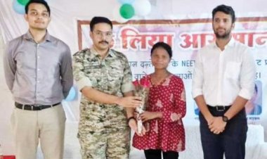 नीट में छू लो आसमान के विद्यार्थियों ने लहराया परचम, सम्मानित