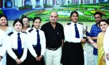 सरकारों की मुफ्त सार्वजनिक सुविधाओं की नीति पर राजकुमार कॉलेज में अन्तर्दलीय वाद-विवाद