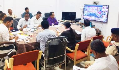 मुख्य सचिव ने वीसी से ली बैठक