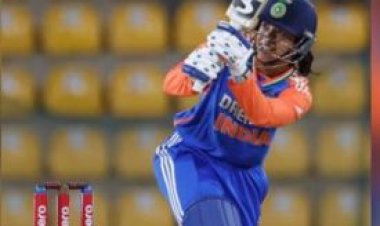 बांग्लादेश को 10 विकेट से रौंदकर भारत 9वीं बार फ़ाइनल में