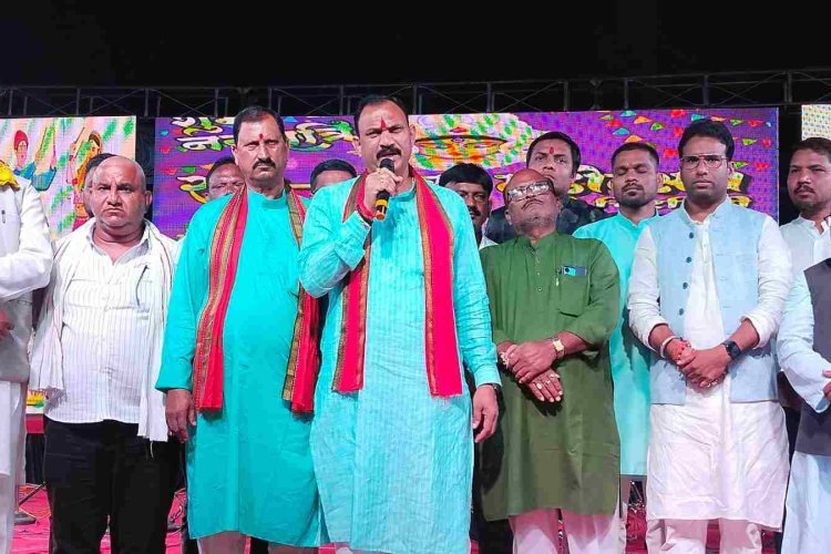 रास गरबा महोत्सव 2024 पंखिड़ा का हुआ आगाज, तीन दिन चलेगा लाइव गरबा और आर्केस्ट्रा का कार्यक्रम, मुंबई और इंदौर के कलाकार दे रहे है अपनी प्रस्तुति