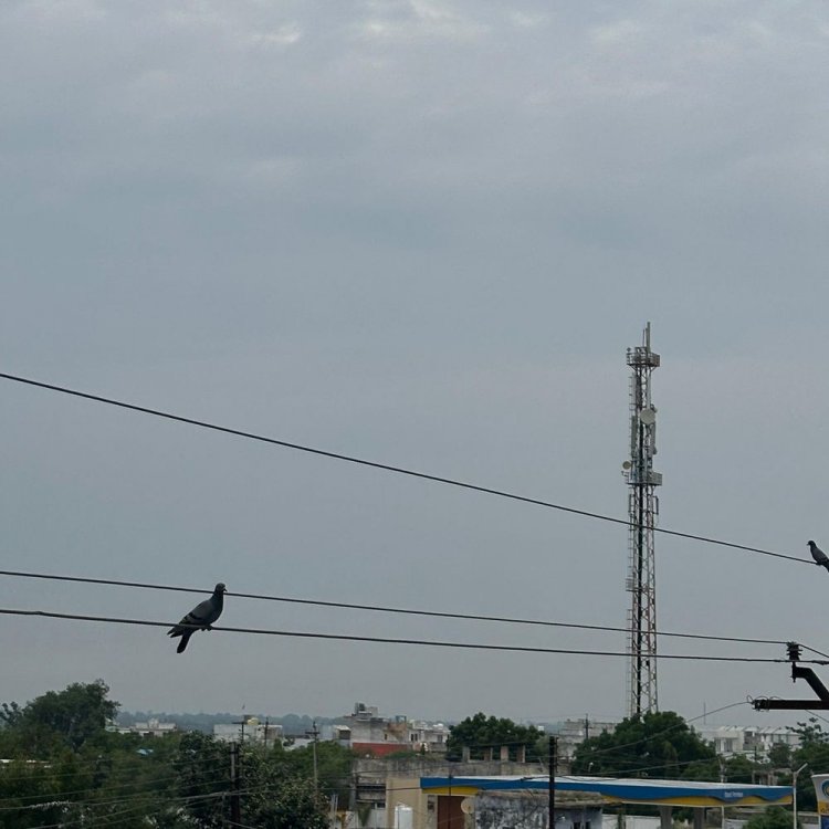 कुछ स्थानों पर हल्की बारिश की संभावना:जिले के अधिकांश हिस्से में बादलों का डेरा, अगले दो दिन ऐसा ही रहेगा मौसम