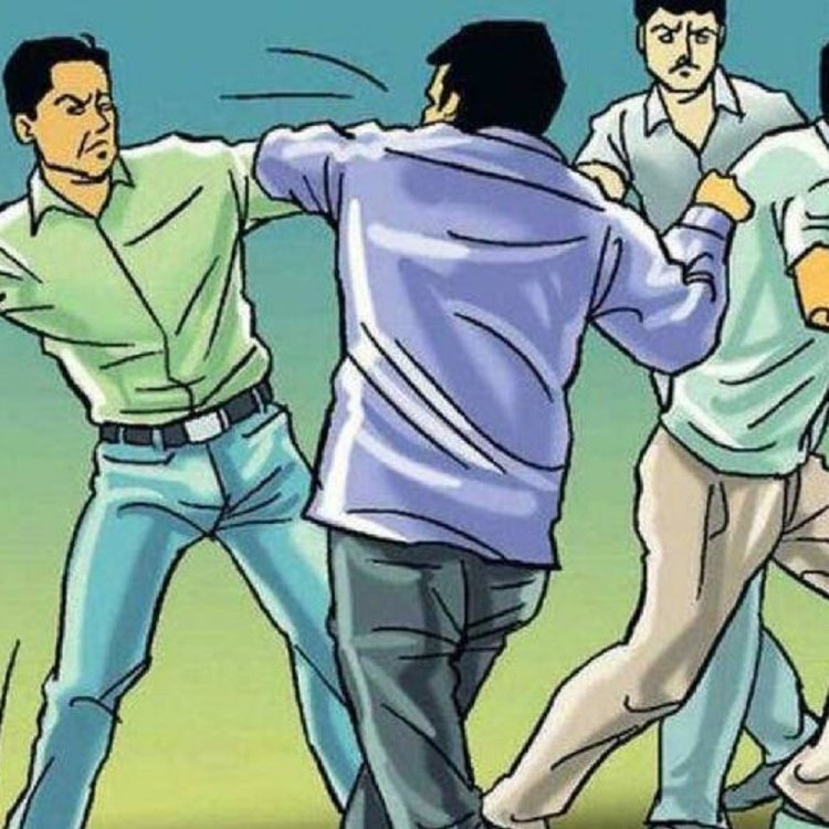 इंदौर; घर के बाहर पूजन सामग्री रखने पर विवाद, मारपीट:पुलिस ने दोनों पक्षों के खिलाफ केस दर्ज किया