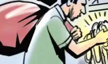 बुजुर्ग महिला को दावत में जाना महंगा पड़ा:बदमाश घर का ताला तोड़ सोने-चांदी के जेवर सहित नकदी चुरा ले गए