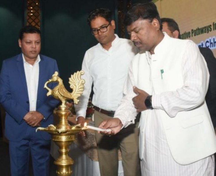 मुख्यमंत्री की पहल पर छत्तीसगढ़ राज्य ने तैयार की इकोरेस्टोरेशन पॉलिसी, राज्य में जल्द लागू होगी यह पॉलिसी, छत्तीसगढ़ होगा देश का दूसरा राज्य, क्लाइमेट रेसिलिएंट छत्तीसगढ़ हरित और सशक्त भविष्य की ओर विषय पर आयोजित कार्यशाला में वन मंत्री और वित्त मंत्री हुए शामिल