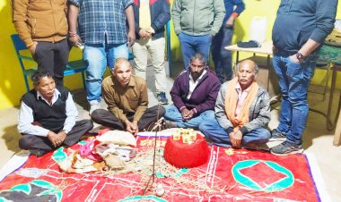 खडख़डिय़ा खेलते आरंग के 4 गिरफ्तार, 35 हजार जब्त