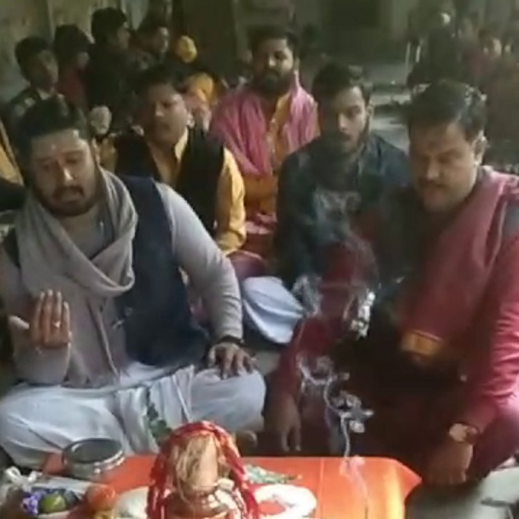 नेपाल में बलि रोकने उज्जैन में अनुष्ठान:चार घंटे चली पूजा में 55 पंडितों ने किया 11 लाख मंत्रों का जाप