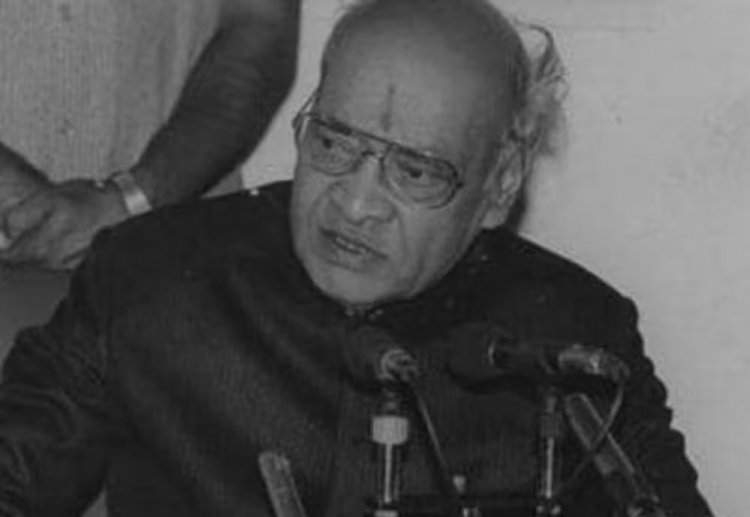 बाबा के लिए शोक सभा तक नहीं;मनमोहन सिंह के वास्ते जमीन; CONG पर भड़कीं शर्मिष्ठा