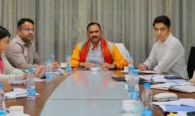 स्वास्थ्य विभाग किसी भी प्रकार की आपात स्थिति के लिए पूरी तरह से तैयारः स्वास्थ्य मंत्री श्री श्याम बिहारी जायसवाल, एचएमपी वायरस से घबराने की आवश्यकता नहीं, लक्षणों एवं प्रभावों के बारे में किया जा रहा है अध्ययनः स्वास्थ्य मंत्री, स्वास्थ्य मंत्री ने एचएमपी वायरस को लेकर स्वास्थ्य विभाग की महत्वपूर्ण बैठक में दिए दिशा निर्देश