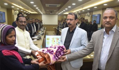 कलेक्टर की जन सनुवाई में 26 लोगो ने अपनी समस्याओं का दिया आवेदन