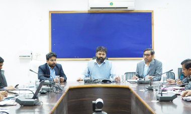 निकाय- पंचायत  चुनाव  तैयारी समीक्षा बैठक