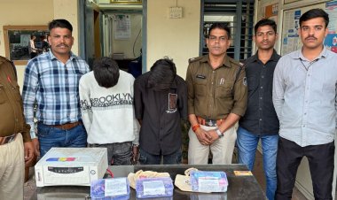 देवास में दो घरों में चोरी के आरोपी पकड़ाए:CCTV से हुई पहचान; पुलिस ने 4 लाख 40 हजार का समान किया बरामद