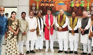 साय-रमन का एयरपोर्ट पर स्वागत