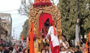 रीवा में शिवरात्रि पर निकली 4 किमी लंबी शिव बारात:100 वाहनों में हजारों लोग हुए शामिल; झांकियां रही आकर्षक का केंद्र