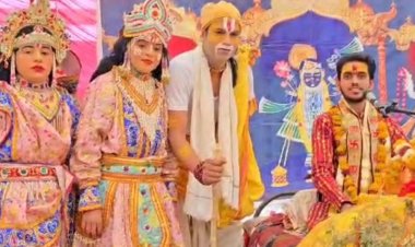 आगर-मालवा में पूर्णाहुति के साथ श्रीमद भागवत कथा का समापन:कृष्ण-सुदामा की मित्रता से श्रद्धालु हुए भावविभोर; नगर में निकाली शोभायात्रा