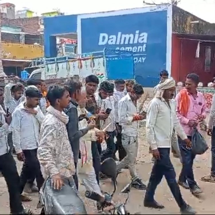 व्यापारियों ने सरसों की बोली लगाने से किया इनकार:मंडी में किसानों ने तुलाई कांटे निकाले, प्रशासन पर लगाया निष्क्रियता का आरोप