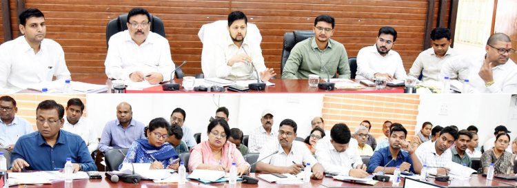 लंबित बिलों को प्राथमिकता  से भुगतान करने निर्देश