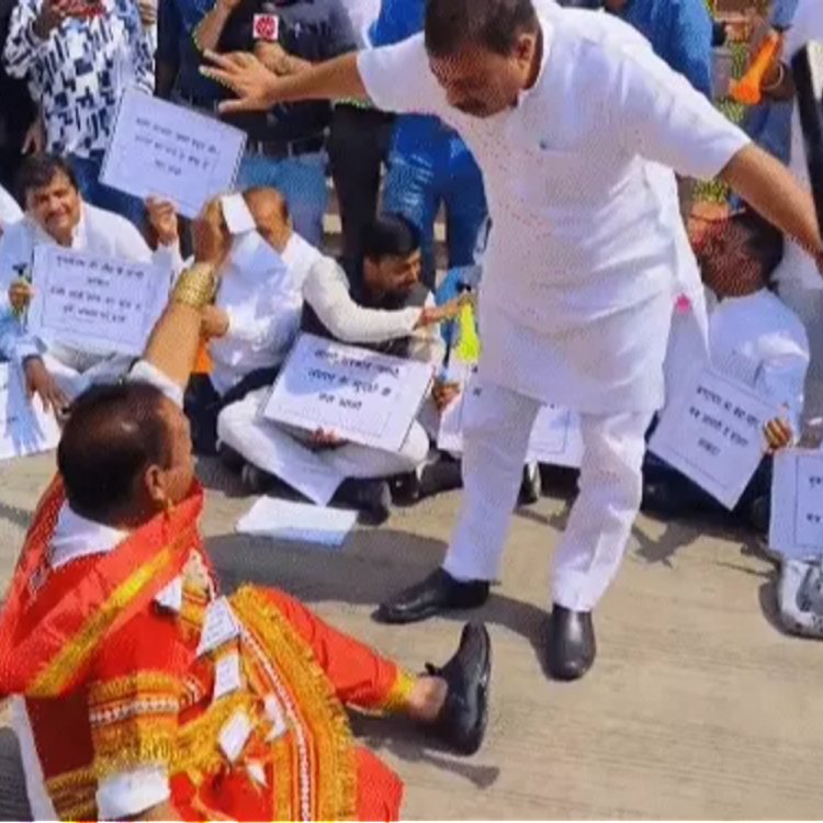 20 साल पहले बने असिस्टेंट प्रोफेसर,अब तक रेगुलर नहीं:हायर एजुकेशन में प्रोफेसर के 512 और सहायक प्राध्यापक के 7046 पद रिक्त