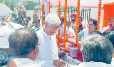 पूर्व डिप्टी सीएम सिंहदेव ने राजीव भवन में सार्वजनिक प्याऊ का किया उद्घाटन