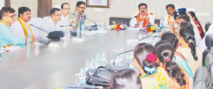 डिप्टी सीएम शर्मा ने पंचायत प्रतिनिधियों से किया संवाद