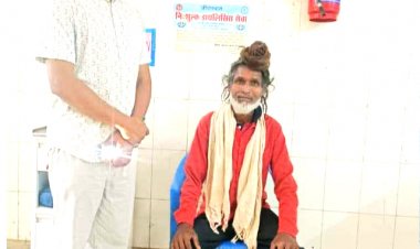झाड़ फूंक करने वाला बाबा को सांप ने काटा, डॉक्टर ने बचाई जान