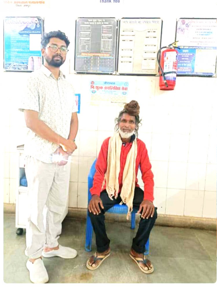 झाड़ फूंक करने वाला बाबा को सांप ने काटा, डॉक्टर ने बचाई जान