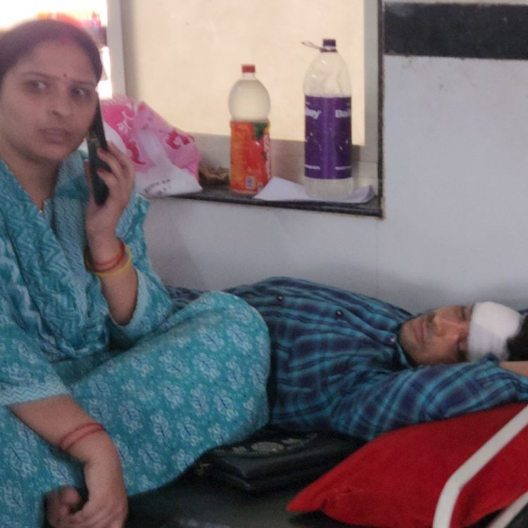 दवा के पैसे लेकर गायब हुआ, पूछने पर फोड़ा सिर:छतरपुर में पैथोलॉजी संचालक पर पत्थर से हमला; 5 टांके लगे