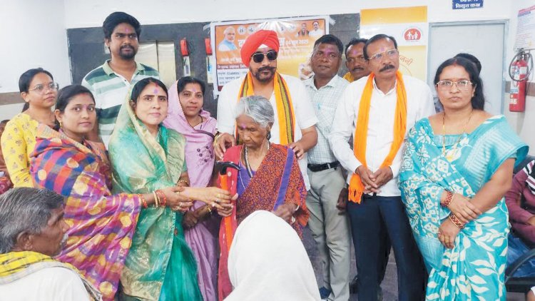 बुजुर्गों की संवेदना के साथ देखभाल जरूरी-नपं अध्यक्ष