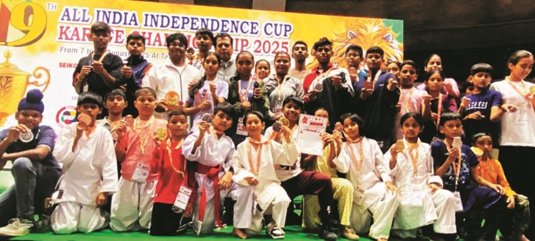 कराते चैम्पियन  का स्वागत