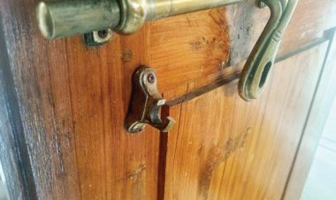 गिरोला मंदिर में तीसरी बार चोरी, मां के गले का हार व मुकुट पार