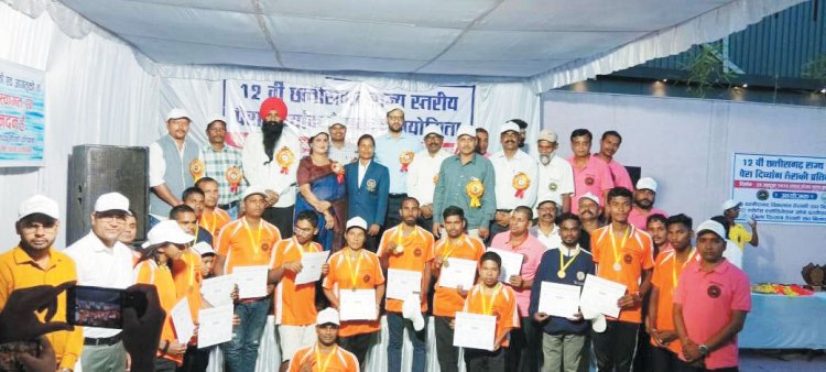 राज्य स्तर पैरा दिव्यांग तैराकी जशपुर के खिलाडिय़ों को 3 गोल्ड और 3 सिल्वर