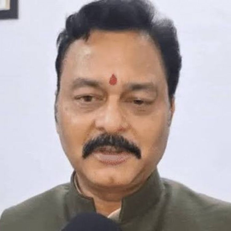 स्टाम्प शुल्क बचाने करोड़ों की जमीन दो टुकड़ों में खरीदी:निधि पाठक को कलेक्टर ने दिया नोटिस, 4 करोड़ की जमीन 96 लाख में किया सौदा